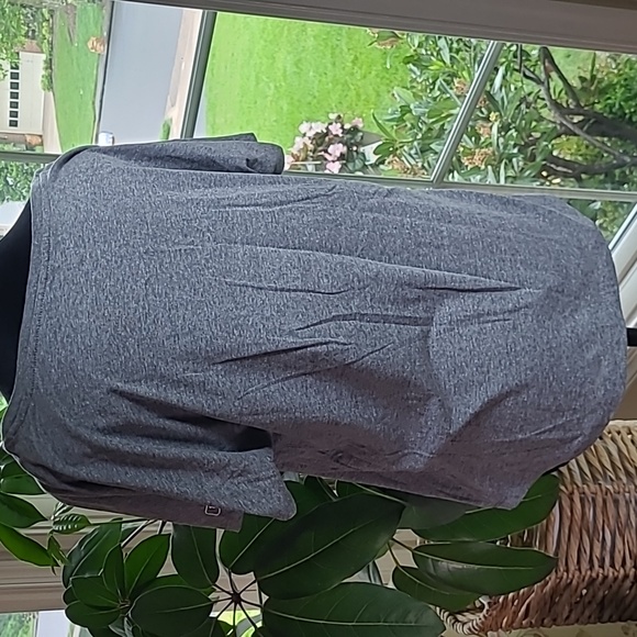 Two Blind Brothers NYC Skyline T Shirt Gray Size M - Picture 4 of 6